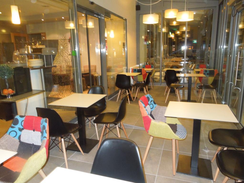 Hotel Saint-Pierre Pontarlier Eksteriør billede