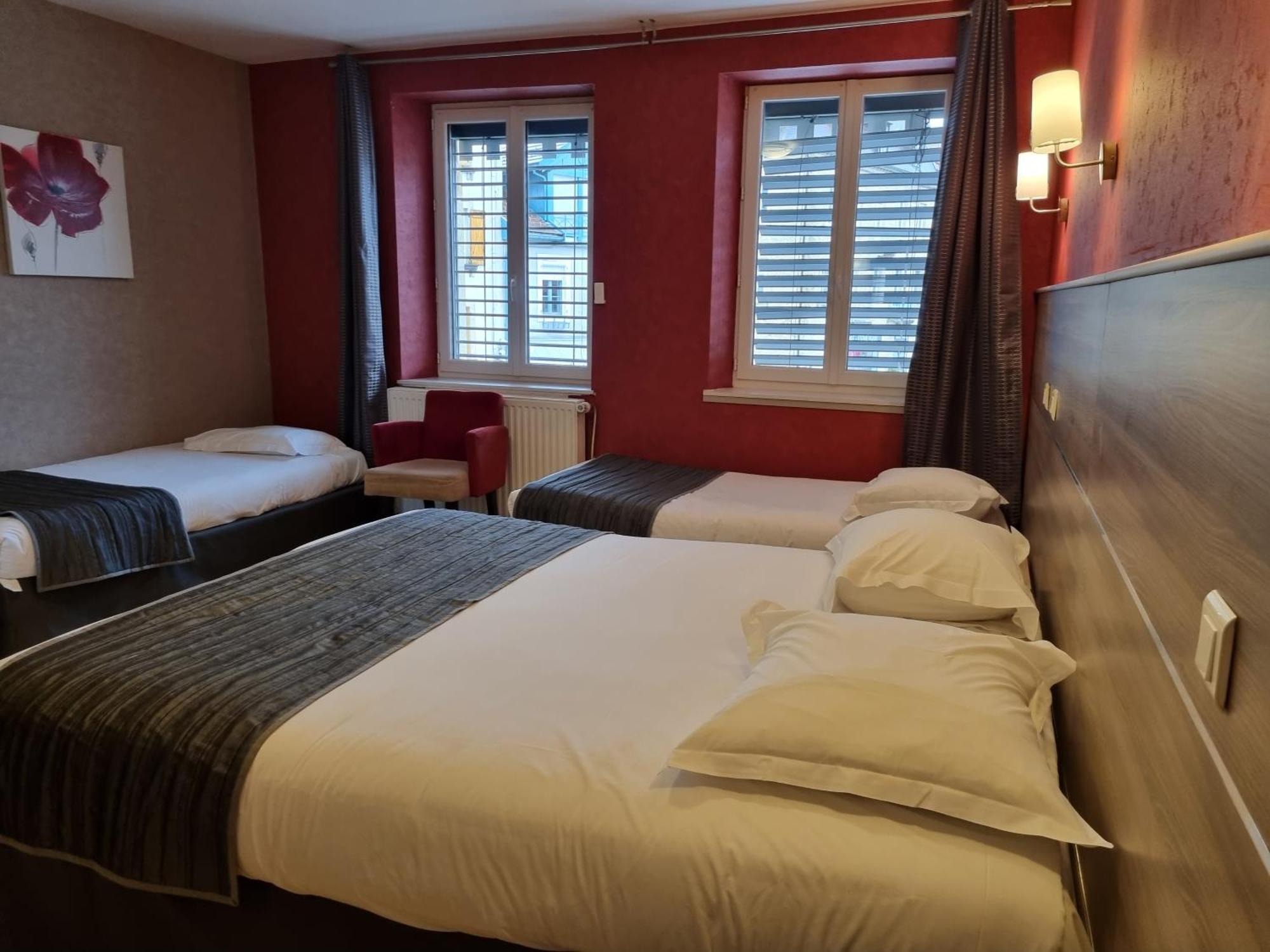 Hotel Saint-Pierre Pontarlier Eksteriør billede