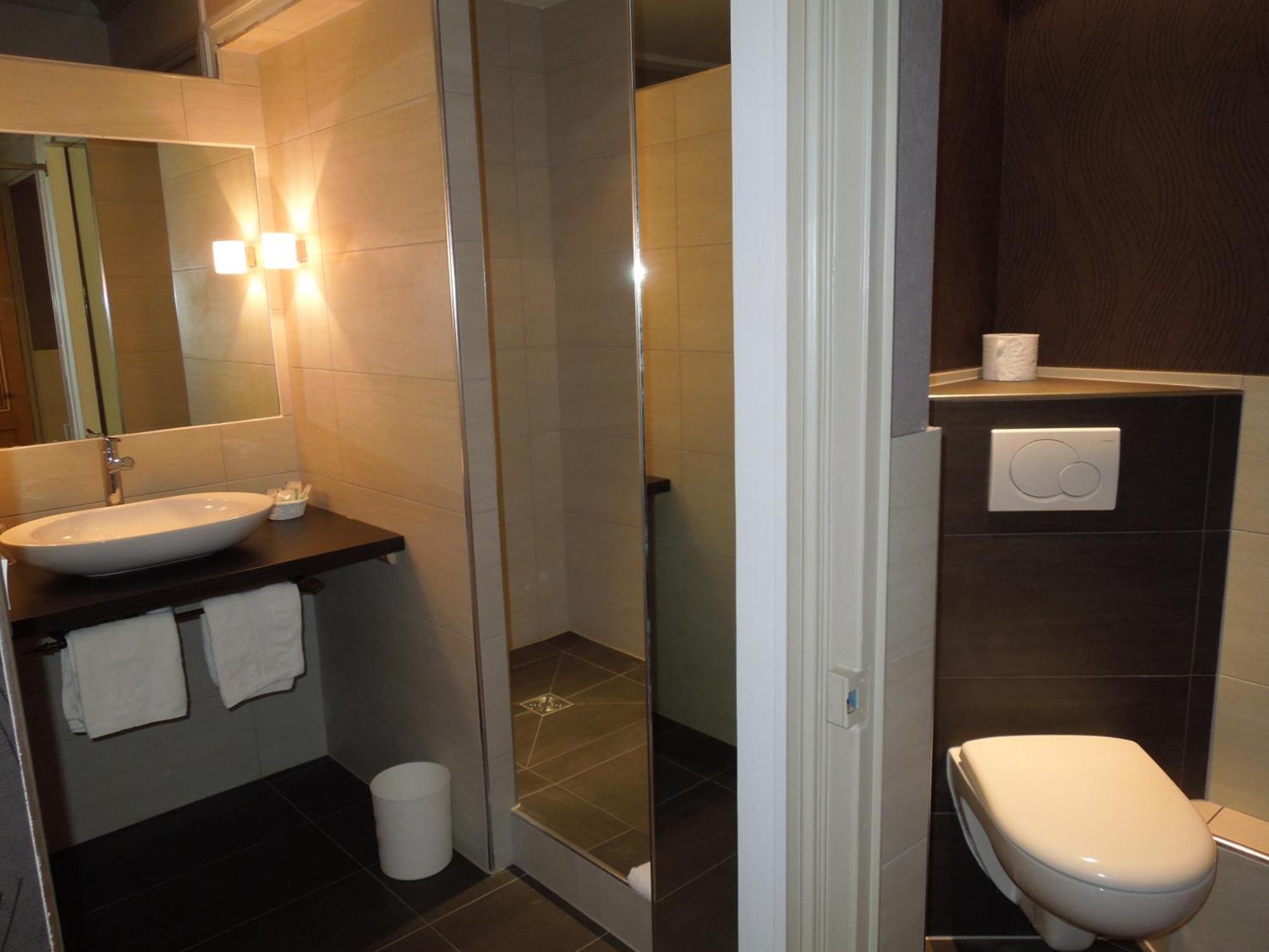 Hotel Saint-Pierre Pontarlier Eksteriør billede